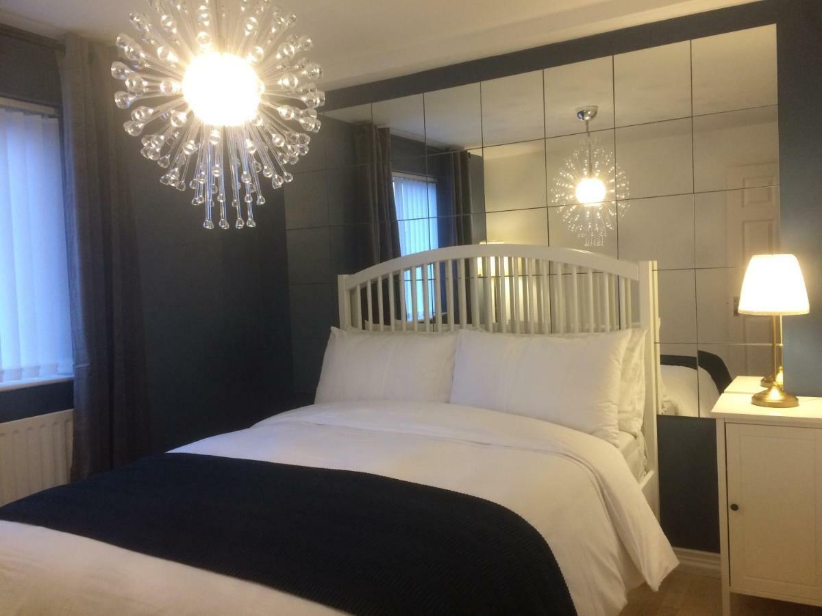 Queens Quarter Holiday Homes (Adults Only) Belfast Exteriér fotografie